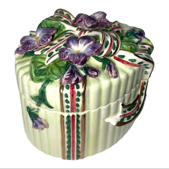 Vintage Fitz and Floyd Essentials Trinket Box Jewelry Violets Ribbons Ceramic - Picture 7 of 9